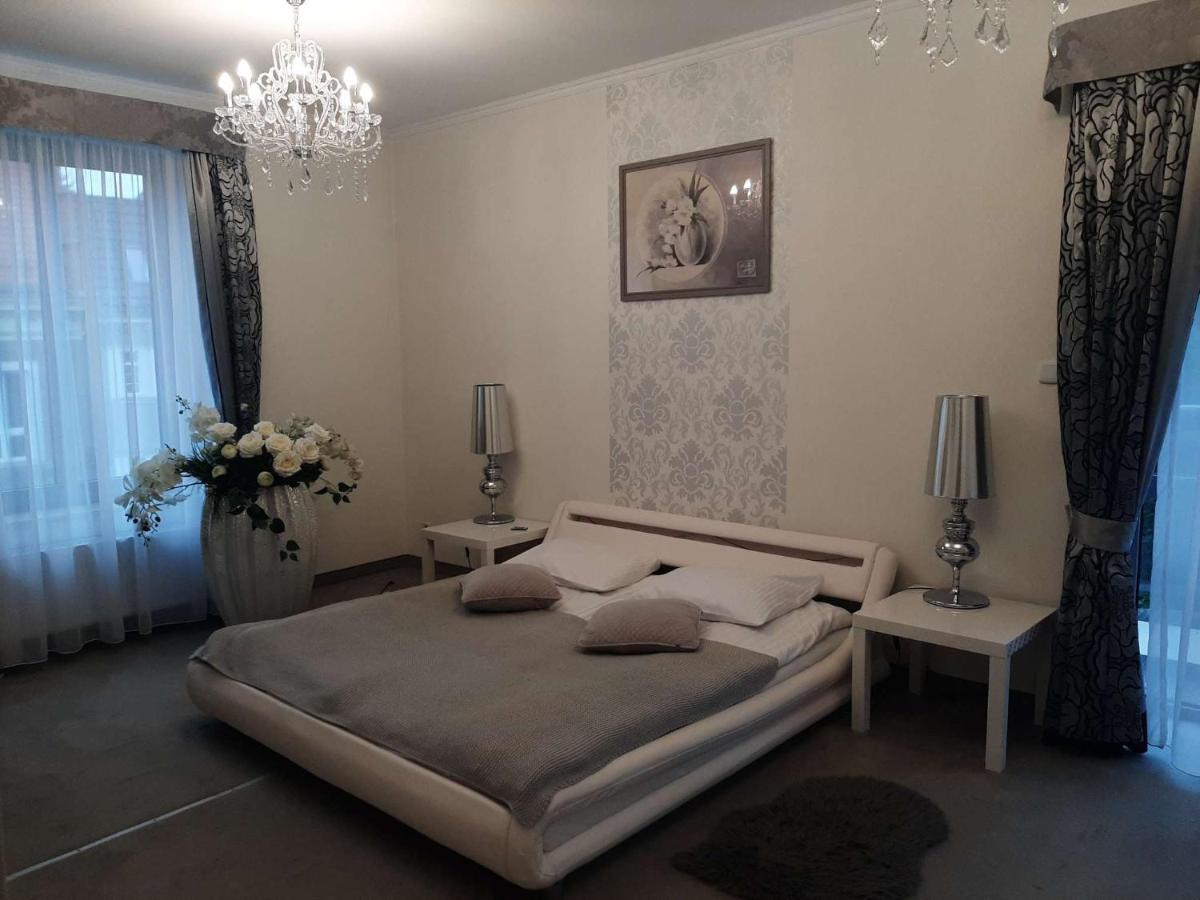 Pokoje Goscinne Teczowa Luban Esterno foto